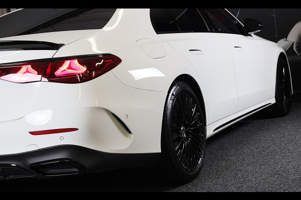 Mercedes-Benz E-Klasse 400 e 4MATIC AMG 53 Look / Hyperscreen / Massage / Burmester / Head Up / 360 Camera / Leder / Pano / 20 Inc