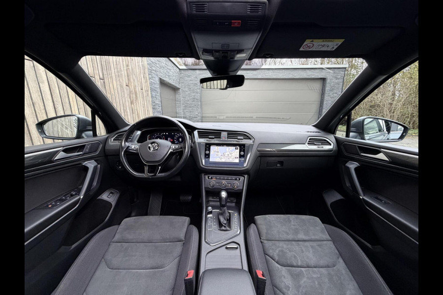 Volkswagen Tiguan Allspace 1.5 TSI R-line 7-persoons Automaat | Panoramadak | DCC Mode Selection | Stoelverwarming | LED verlichting | Spiegels elektrisch