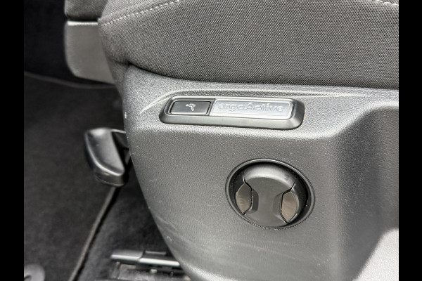 Volkswagen Tiguan Allspace 1.5 TSI R-line 7-persoons Automaat | Panoramadak | DCC Mode Selection | Stoelverwarming | LED verlichting | Spiegels elektrisch