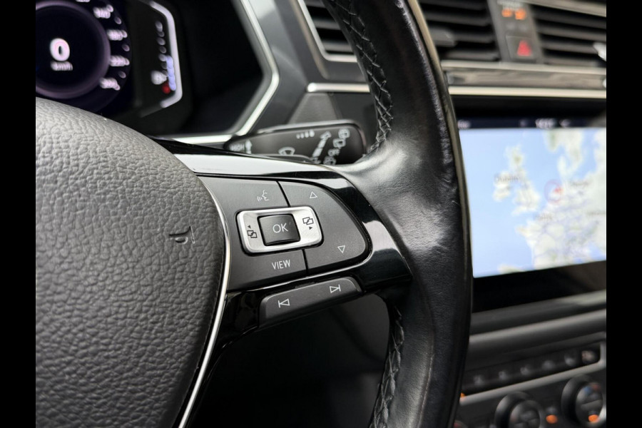 Volkswagen Tiguan Allspace 1.5 TSI R-line 7-persoons Automaat | Panoramadak | DCC Mode Selection | Stoelverwarming | LED verlichting | Spiegels elektrisch