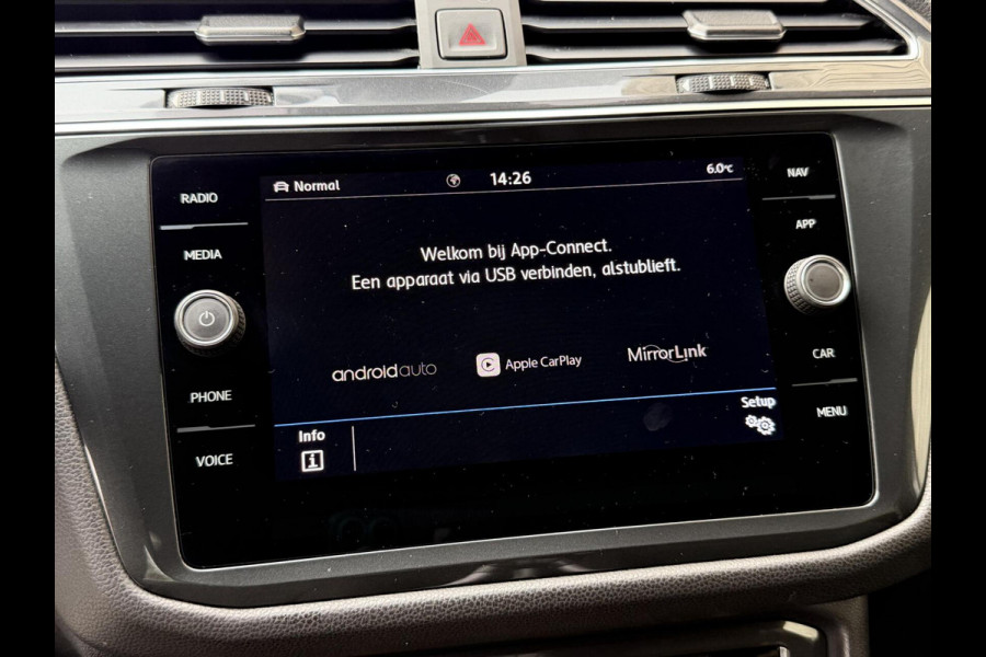 Volkswagen Tiguan Allspace 1.5 TSI R-line 7-persoons Automaat | Panoramadak | DCC Mode Selection | Stoelverwarming | LED verlichting | Spiegels elektrisch