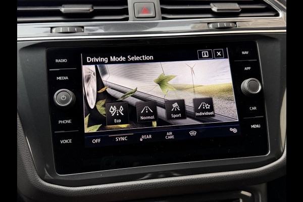 Volkswagen Tiguan Allspace 1.5 TSI R-line 7-persoons Automaat | Panoramadak | DCC Mode Selection | Stoelverwarming | LED verlichting | Spiegels elektrisch