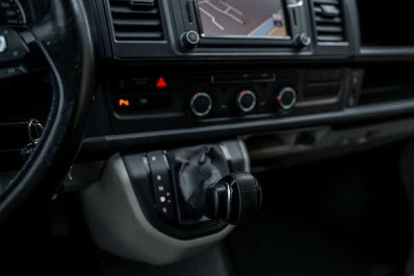 Volkswagen Transporter 2.0 TDI L2H1 Comfortline Plus ACC LED Camera NAP