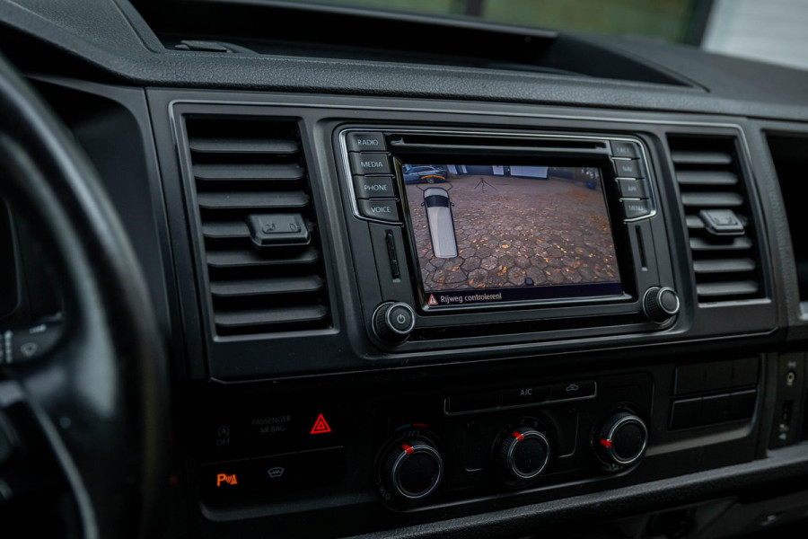 Volkswagen Transporter 2.0 TDI L2H1 Comfortline Plus ACC LED Camera NAP