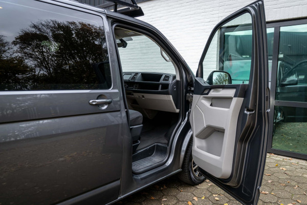 Volkswagen Transporter 2.0 TDI L2H1 Comfortline Plus ACC LED Camera NAP