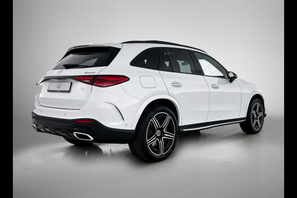Mercedes-Benz GLC 300e 4MATIC Sport Edition | Premium pakket | Nightpakket | Treeplanken | Trekhaak | Smartphone integratie | Augmented Reality navigatie | 360°-camera | DIGITAL LIGHT | Memorypakket |