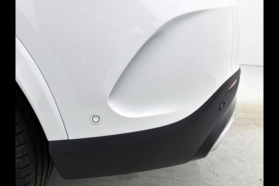 Mercedes-Benz GLC 300e 4MATIC Sport Edition | Premium pakket | Nightpakket | Treeplanken | Trekhaak | Smartphone integratie | Augmented Reality navigatie | 360°-camera | DIGITAL LIGHT | Memorypakket |