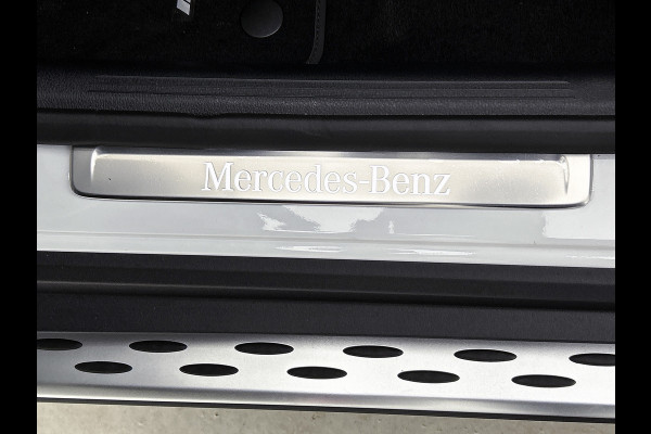 Mercedes-Benz GLC 300e 4MATIC Sport Edition | Premium pakket | Nightpakket | Treeplanken | Trekhaak | Smartphone integratie | Augmented Reality navigatie | 360°-camera | DIGITAL LIGHT | Memorypakket |