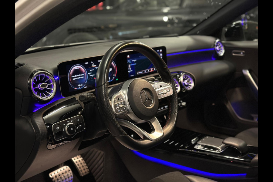 Mercedes-Benz A-Klasse 200|AMG|PANO|SFEER|BOMVOL!
