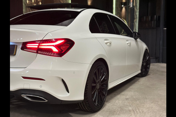 Mercedes-Benz A-Klasse 200|AMG|PANO|SFEER|BOMVOL!