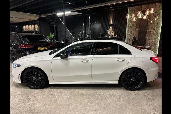 Mercedes-Benz A-Klasse 200|AMG|PANO|SFEER|BOMVOL!