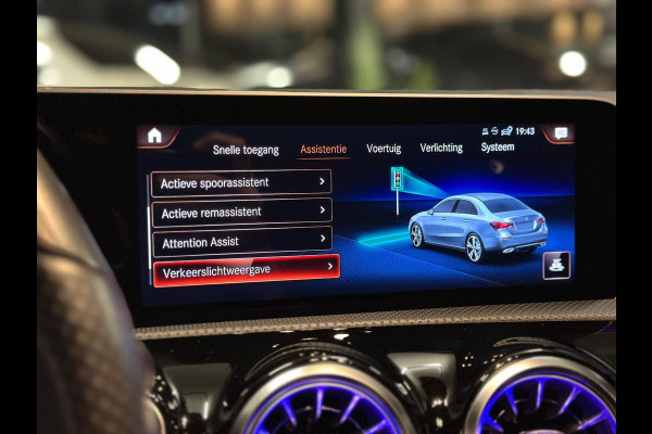 Mercedes-Benz A-Klasse 200|AMG|PANO|SFEER|BOMVOL!