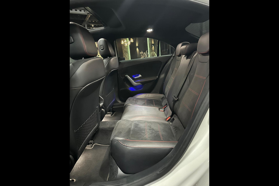 Mercedes-Benz A-Klasse 200|AMG|PANO|SFEER|BOMVOL!