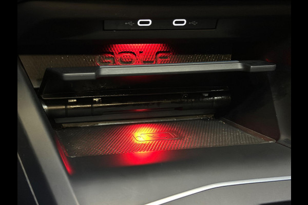 Volkswagen Golf 2.0 TSI GTI|PANORAMA