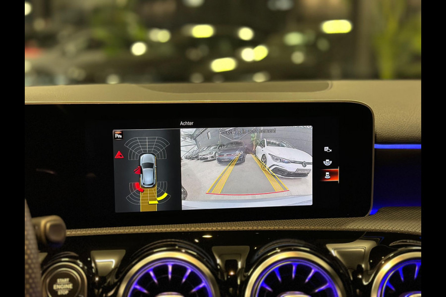 Mercedes-Benz A-Klasse 200|AMG|PANO|HUD|SFEER|BOMVOL
