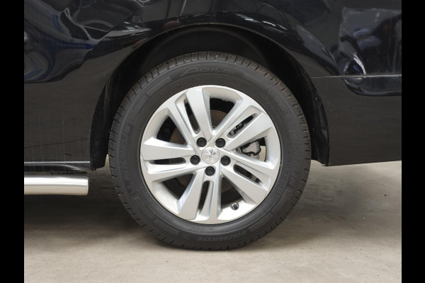 Peugeot e-Expert Long L3H1 Premium 75 kWh 3-zits Automaat Navigatie Airco Apple Carplay / Android auto Cruise control 3-zits