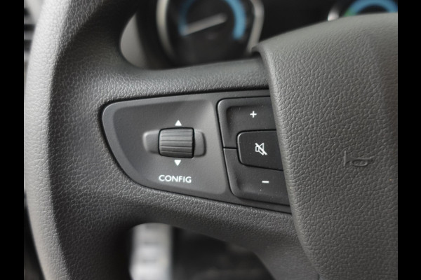 Peugeot e-Expert Long L3H1 Premium 75 kWh 3-zits Automaat Navigatie Airco Apple Carplay / Android auto Cruise control 3-zits