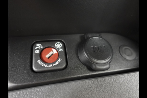 Peugeot e-Expert Long L3H1 Premium 75 kWh 3-zits Automaat Navigatie Airco Apple Carplay / Android auto Cruise control 3-zits