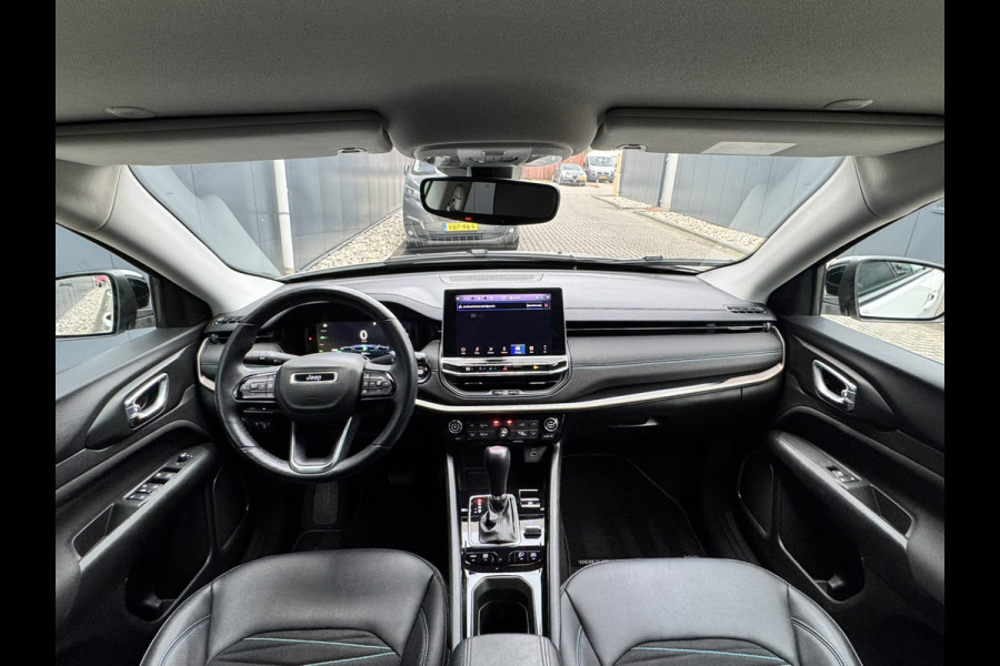 Jeep Compass 4xe 240 Plug-in Hybrid Electric Upland | Carplay/Android | Camera | Cruise control | Winter pack