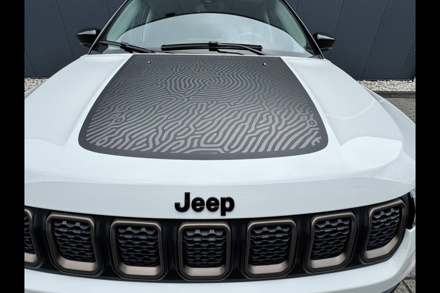 Jeep Compass 4xe 240 Plug-in Hybrid Electric Upland | Carplay/Android | Camera | Cruise control | Winter pack