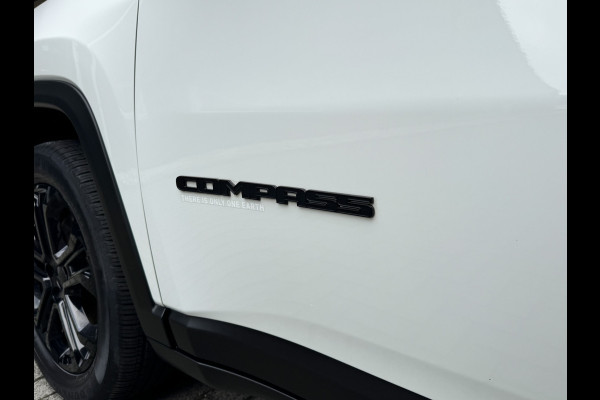 Jeep Compass 4xe 240 Plug-in Hybrid Electric Upland | Carplay/Android | Camera | Cruise control | Winter pack