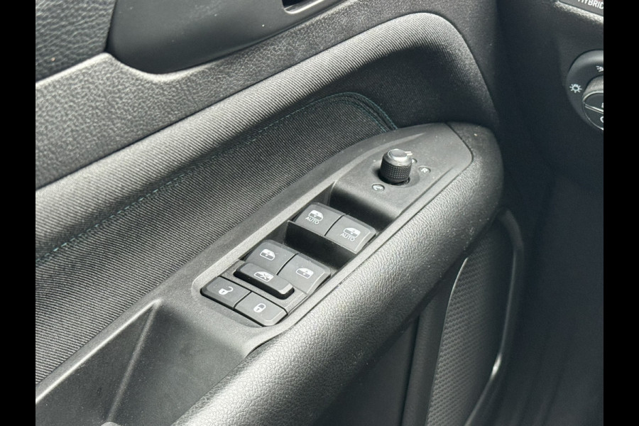 Jeep Compass 4xe 240 Plug-in Hybrid Electric Upland | Carplay/Android | Camera | Cruise control | Winter pack