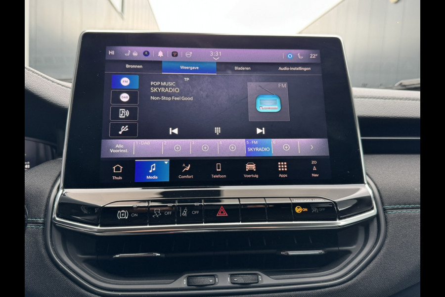 Jeep Compass 4xe 240 Plug-in Hybrid Electric Upland | Carplay/Android | Camera | Cruise control | Winter pack