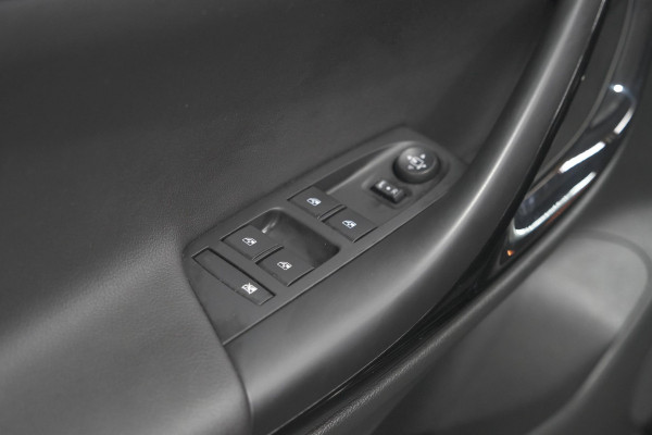 Opel Astra 1.2 Business Edition | Camera | Dodehoekdetectie | Allseason Banden | Apple Carplay