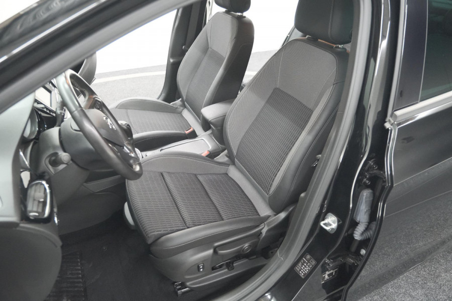 Opel Astra 1.2 Business Edition | Camera | Dodehoekdetectie | Allseason Banden | Apple Carplay