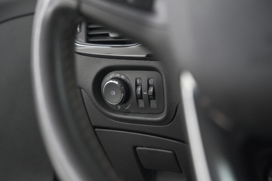 Opel Astra 1.2 Business Edition | Camera | Dodehoekdetectie | Allseason Banden | Apple Carplay