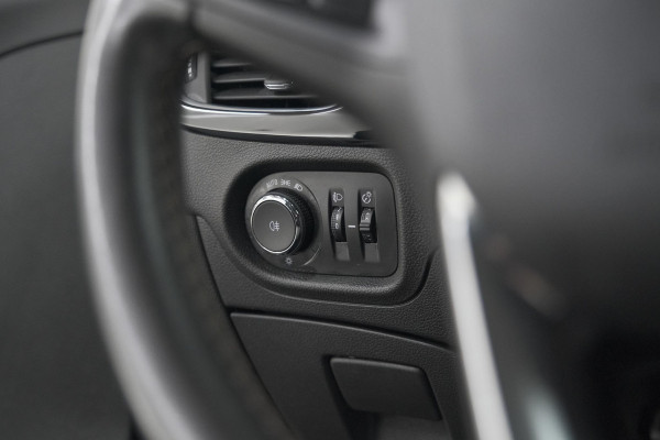 Opel Astra 1.2 Business Edition | Camera | Dodehoekdetectie | Allseason Banden | Apple Carplay