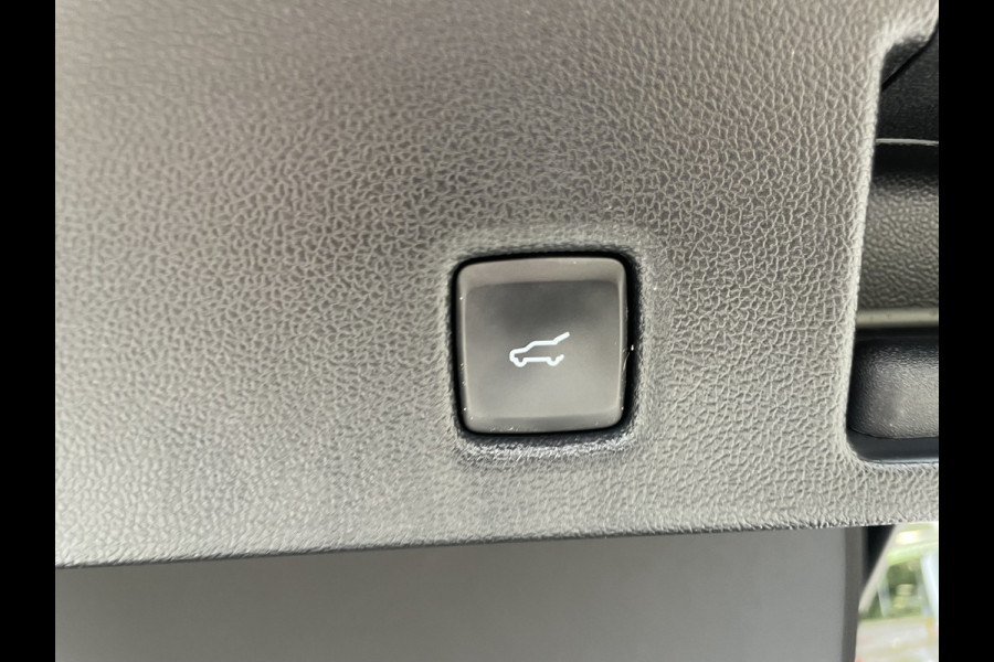 Ford Kuga 2.5 PHEV ST-Line | Elec.Trekhaak | Apple Carplay | Camera voor en achter | Winterpack | Lane assist