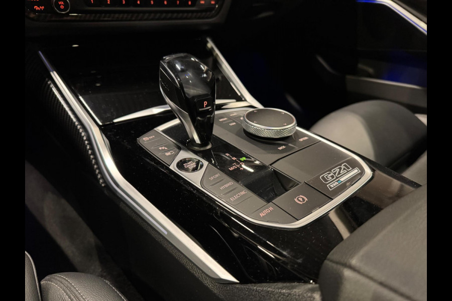 BMW 3 Serie Touring 330e M-Pakket, Pano, Apple Carplay, Voll Led, Navi, Hud, Cam, Private Glas, Shadow Line, Dealer Onderhouden