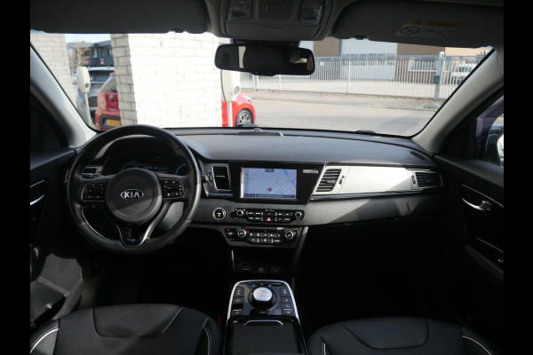 Kia e-Niro ExecutiveLine 64 kWh | SOH 94,6% | Navigatie | Climate Control | Stoel & Stuurverwarming | JBL |