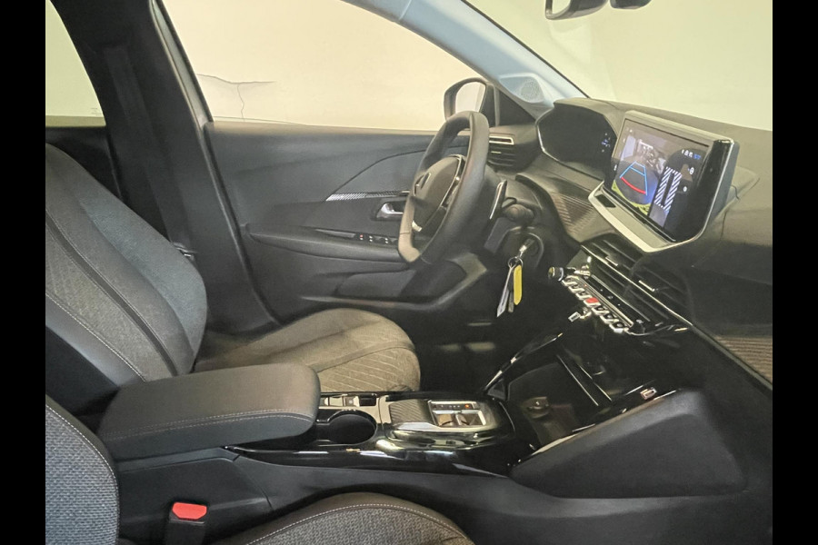 Peugeot 208 Hybrid 100 AUT Allure Navigatie Apple Carplay/ Android Auto Camera Parkeersensoren Adaptive Cruise Control Stoelverwarming Ledverlichting Climate control