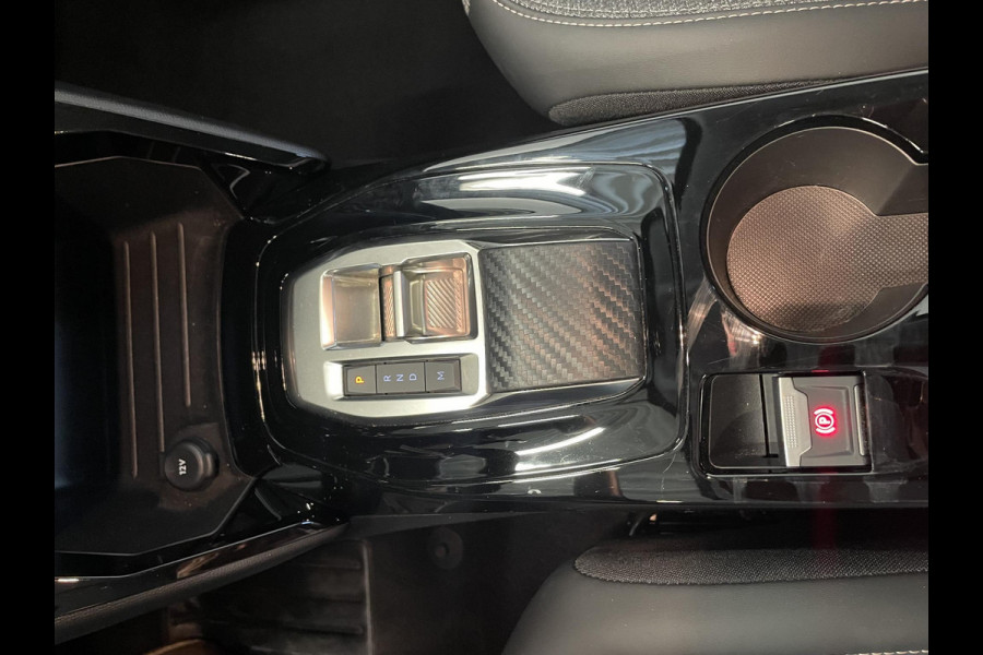 Peugeot 208 Hybrid 100 AUT Allure Navigatie Apple Carplay/ Android Auto Camera Parkeersensoren Adaptive Cruise Control Stoelverwarming Ledverlichting Climate control