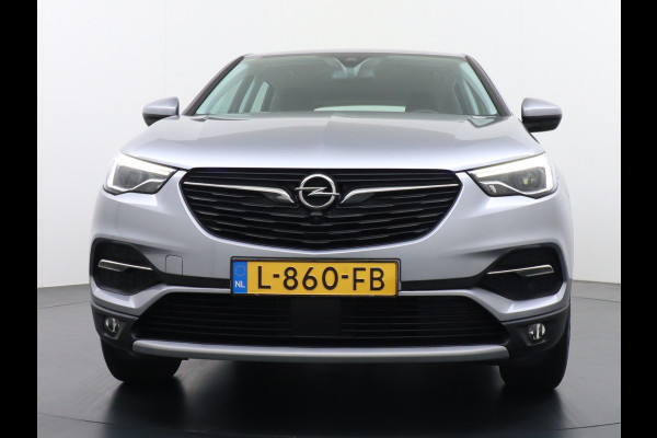 Opel Grandland X T 131pk 360Camera Navi 1/2Leer Apple/Android Usb Bluetooth CruiseControl Pdc Dab Ecc Tel. Isofix Mistlampen Blindspot Lane-dep. Bordherk. Licht-/Zichtpakket Elek.Inkl.spiegels Elek.Ramen Led 17''LM 1.2 Turbo Business Elegance NL-auto! B- klasse EURO 6 Origin.NLse auto