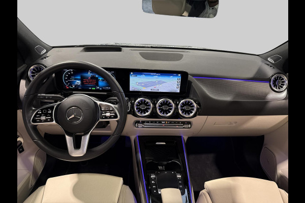 Mercedes-Benz EQA 250 Business Solution Luxury 67 kWh Panoramadak | leder