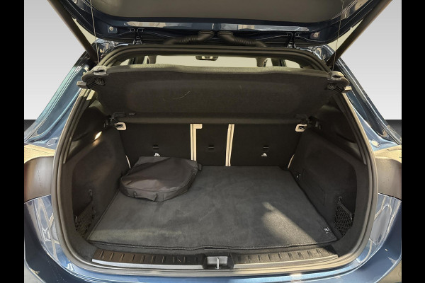 Mercedes-Benz EQA 250 Business Solution Luxury 67 kWh Panoramadak | leder