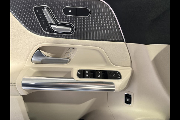 Mercedes-Benz EQA 250 Business Solution Luxury 67 kWh Panoramadak | leder