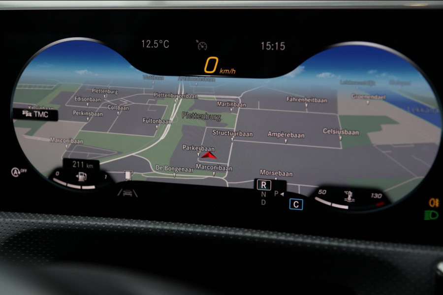 Mercedes-Benz A-Klasse 250 AMG / PANODAK / MEMORY / BURMESTER / DEALER SERVICE