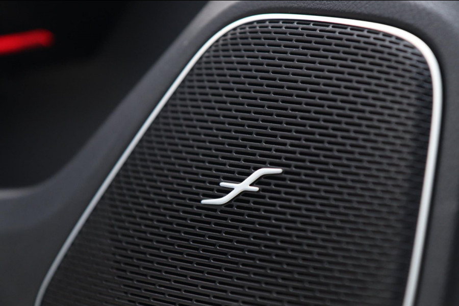 Mercedes-Benz A-Klasse 250 AMG / PANODAK / MEMORY / BURMESTER / DEALER SERVICE