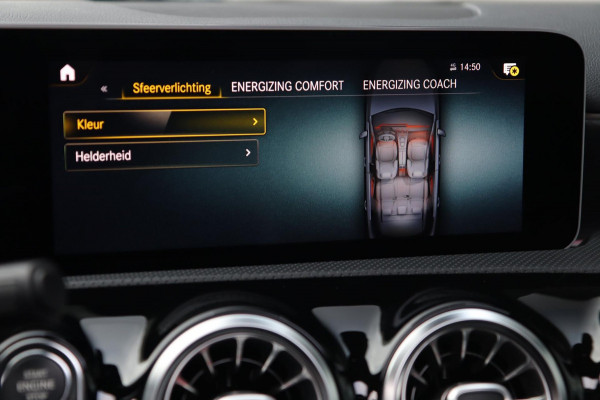 Mercedes-Benz A-Klasse 250 AMG / PANODAK / MEMORY / BURMESTER / DEALER SERVICE