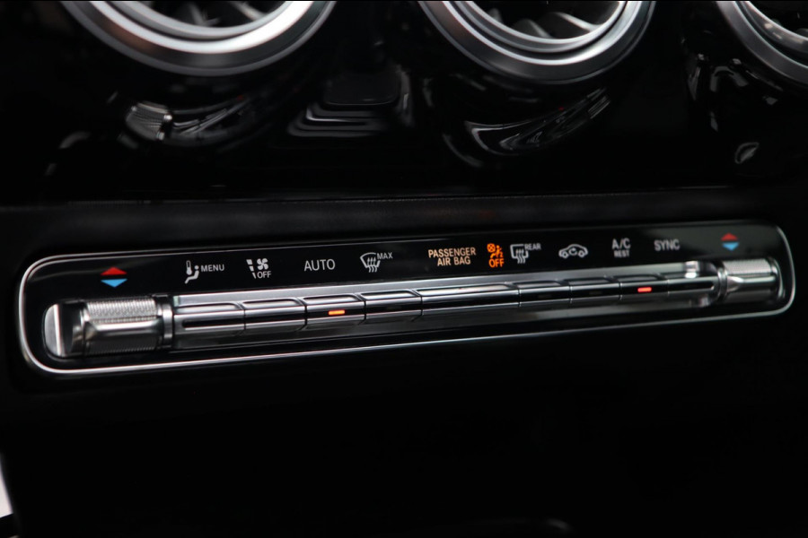 Mercedes-Benz A-Klasse 250 AMG / PANODAK / MEMORY / BURMESTER / DEALER SERVICE