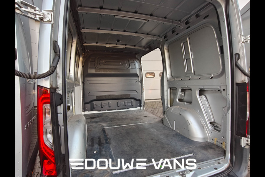 Mercedes-Benz Sprinter 314 H1 Automaat Distronic LED MBUX Navi Geveerde Stoel