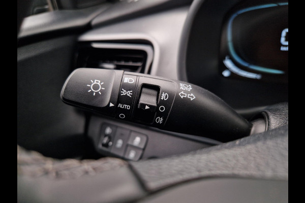 Kia Stonic 1.0 T-GDi MHEV DynamicPlusLine | Stoelverwarming | Key-Less | Regensensor | Clima | Navi |