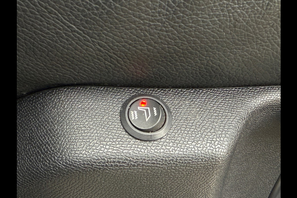 Peugeot 5008 1.2 PureTech GT-Line / Leder / NAP / ACTIE!