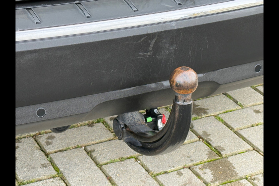 Peugeot 5008 1.2 PureTech GT-Line / Leder / NAP / ACTIE!