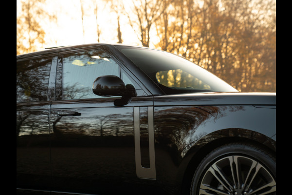 Land Rover Range Rover 3.0 P440e SE PHEV | Pano-dak | 360 cam | Meridian