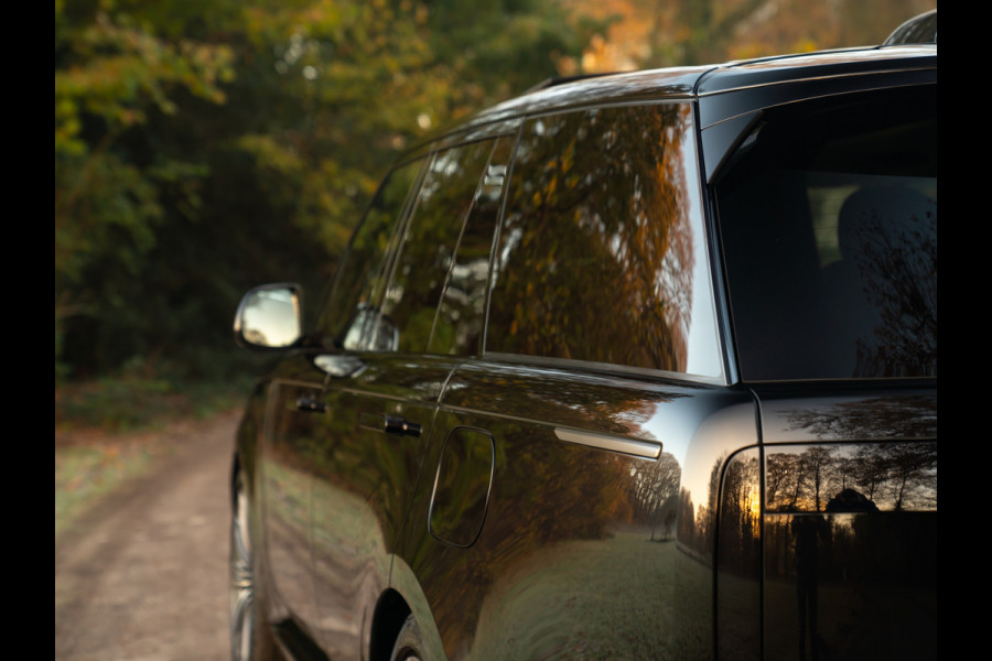 Land Rover Range Rover 3.0 P440e SE PHEV | Pano-dak | 360 cam | Meridian